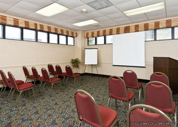 Quality Inn Тупело Зручності фото