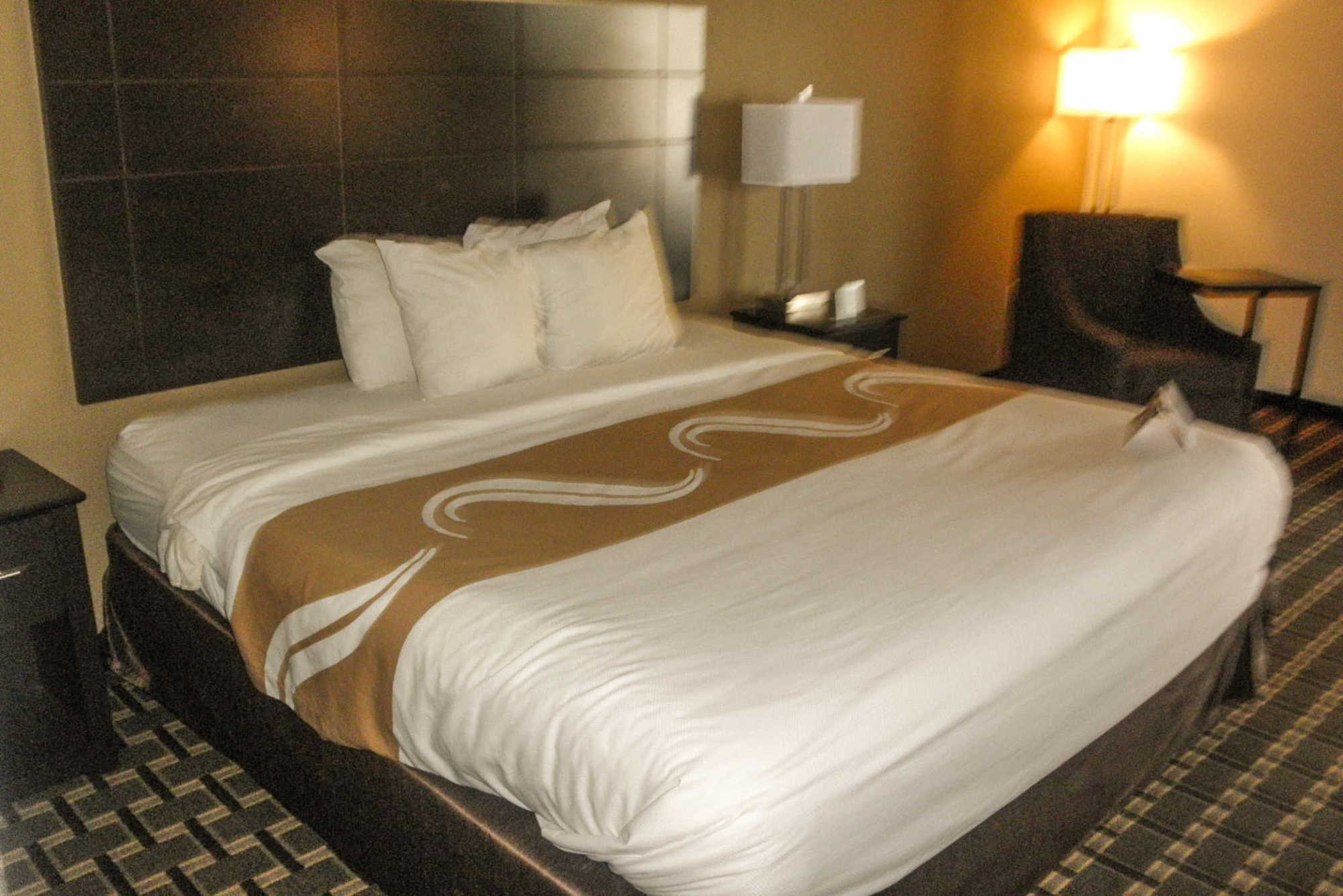 Quality Inn Тупело Номер фото