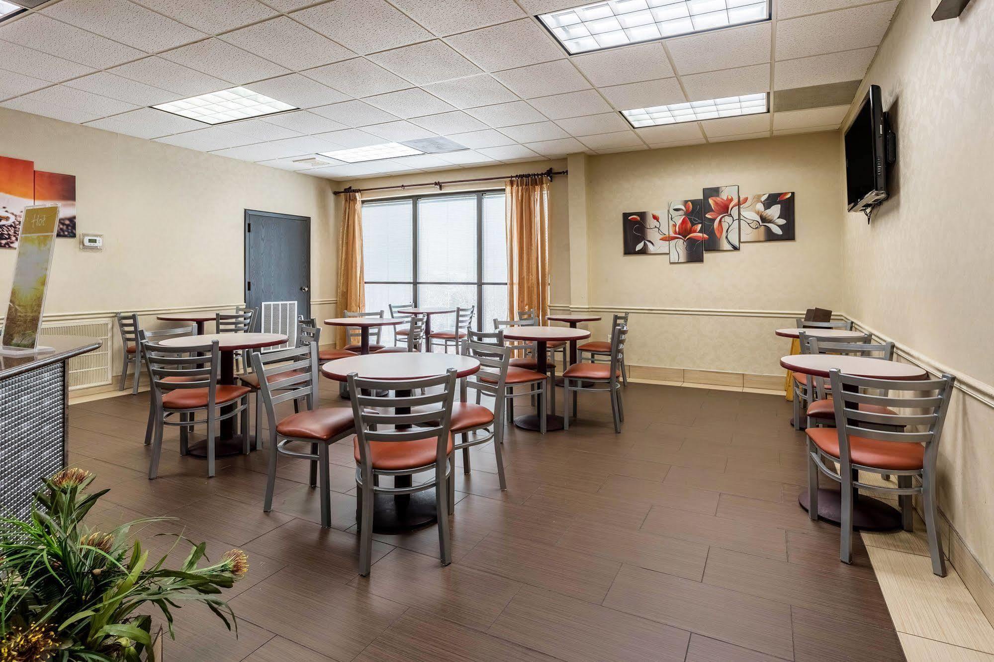 Quality Inn Тупело Екстер'єр фото