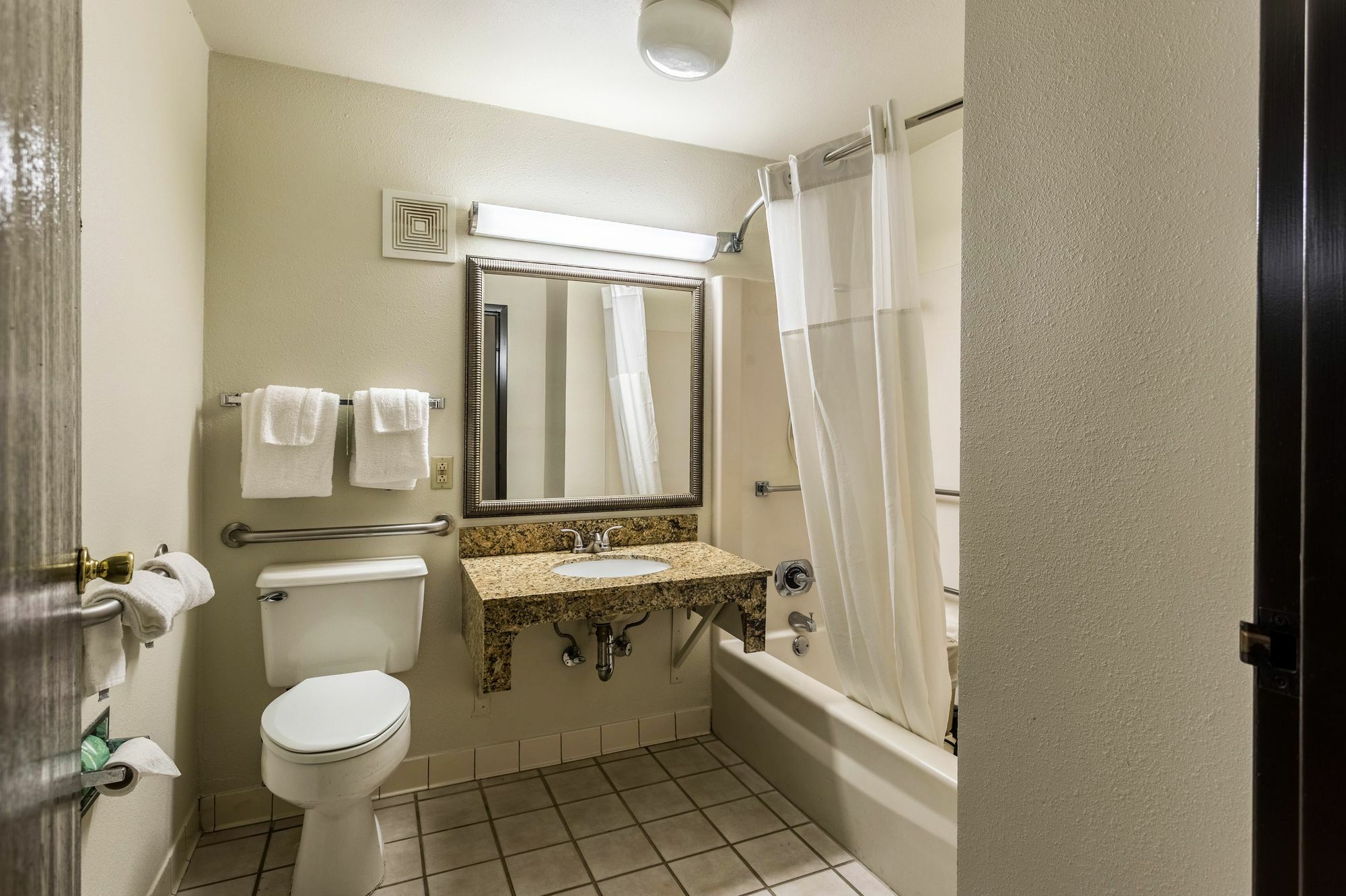Quality Inn Тупело Екстер'єр фото