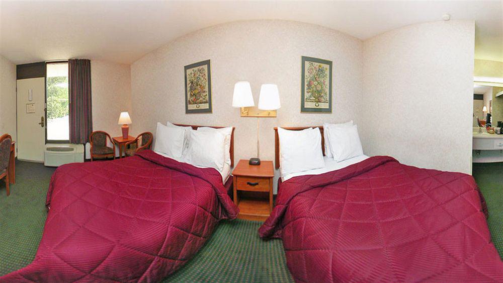 Quality Inn Тупело Екстер'єр фото